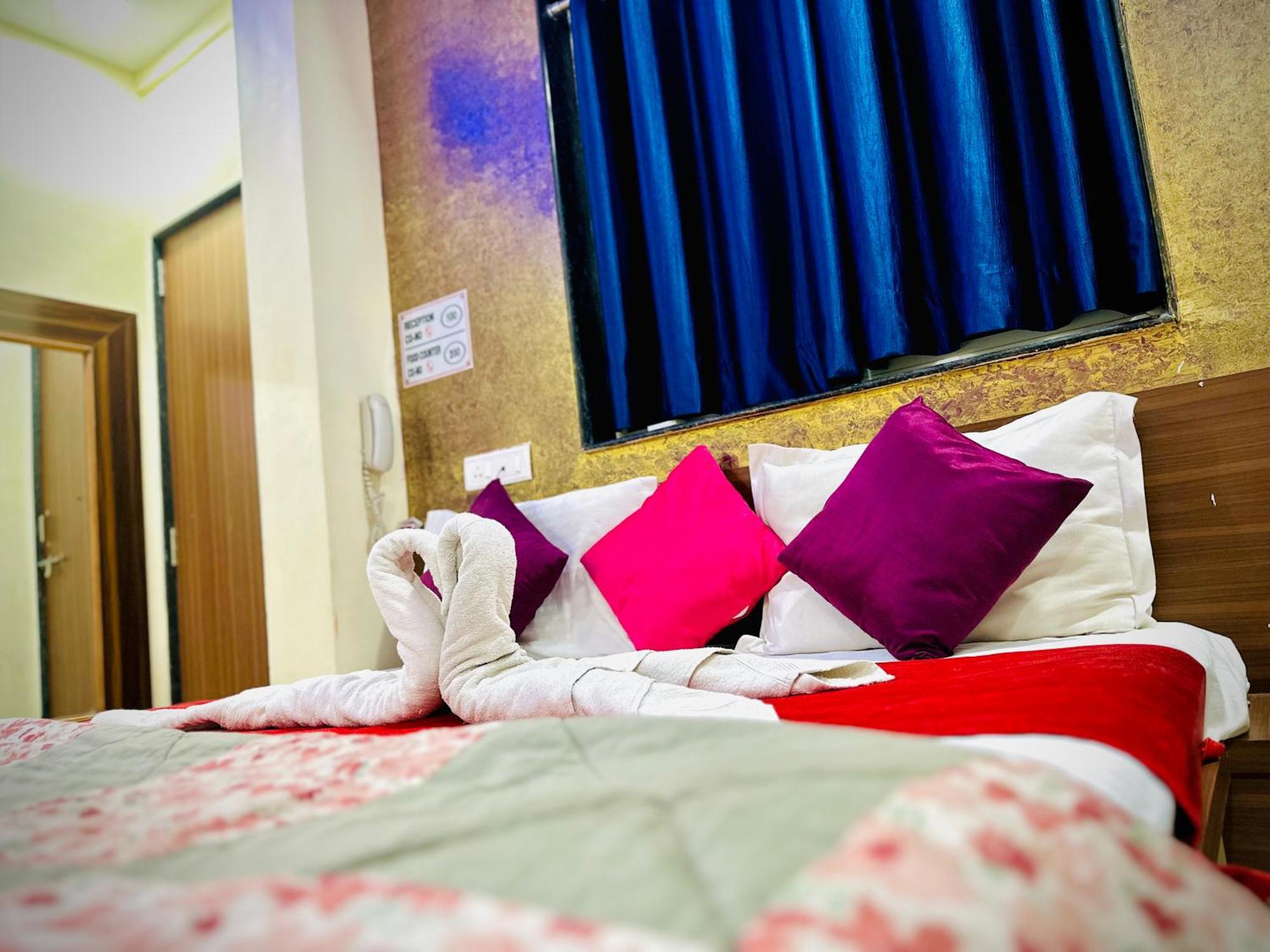 Hotel Sawai Executive Jadhavwadi Exterior photo