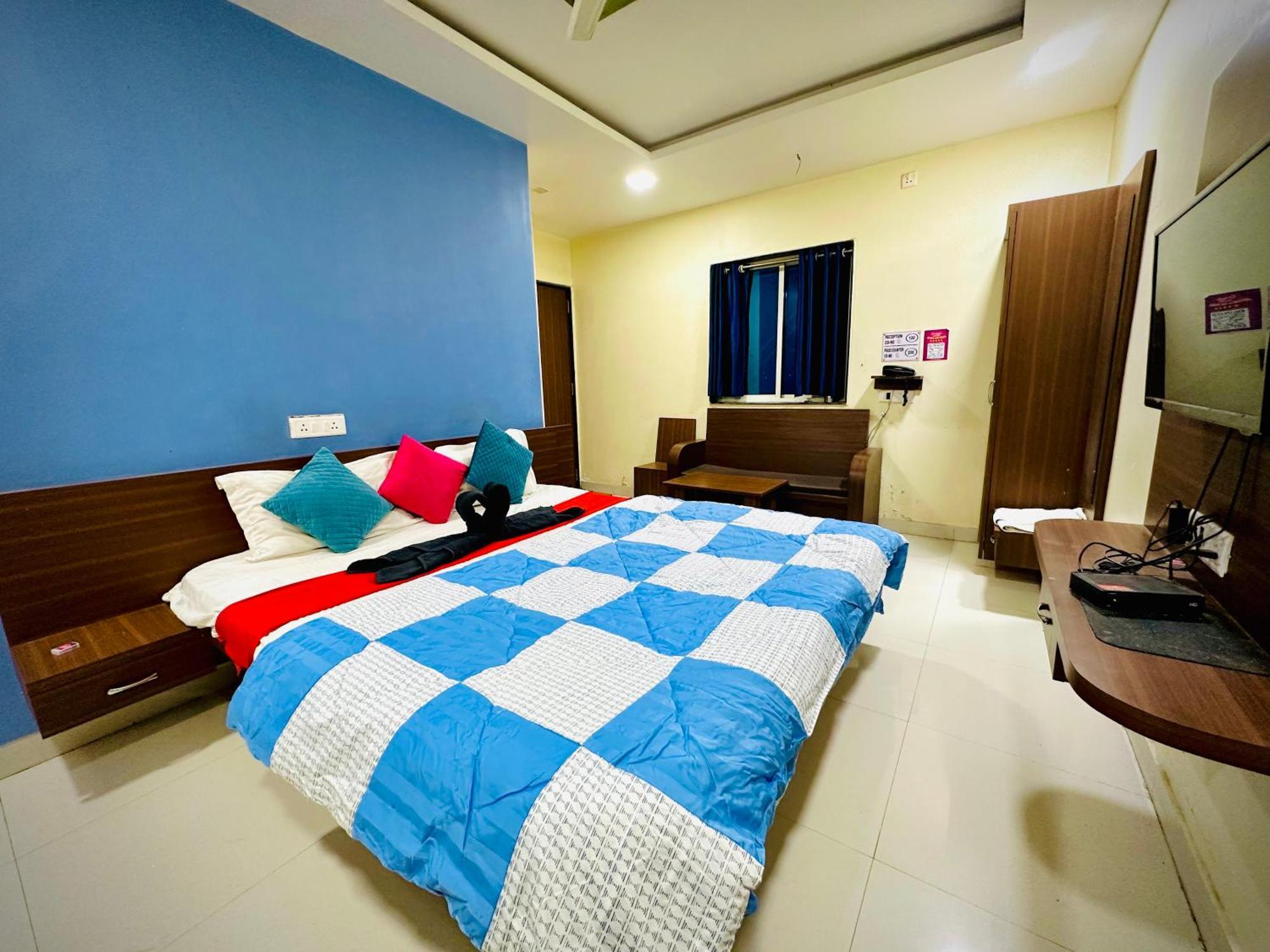 Hotel Sawai Executive Jadhavwadi Exterior photo