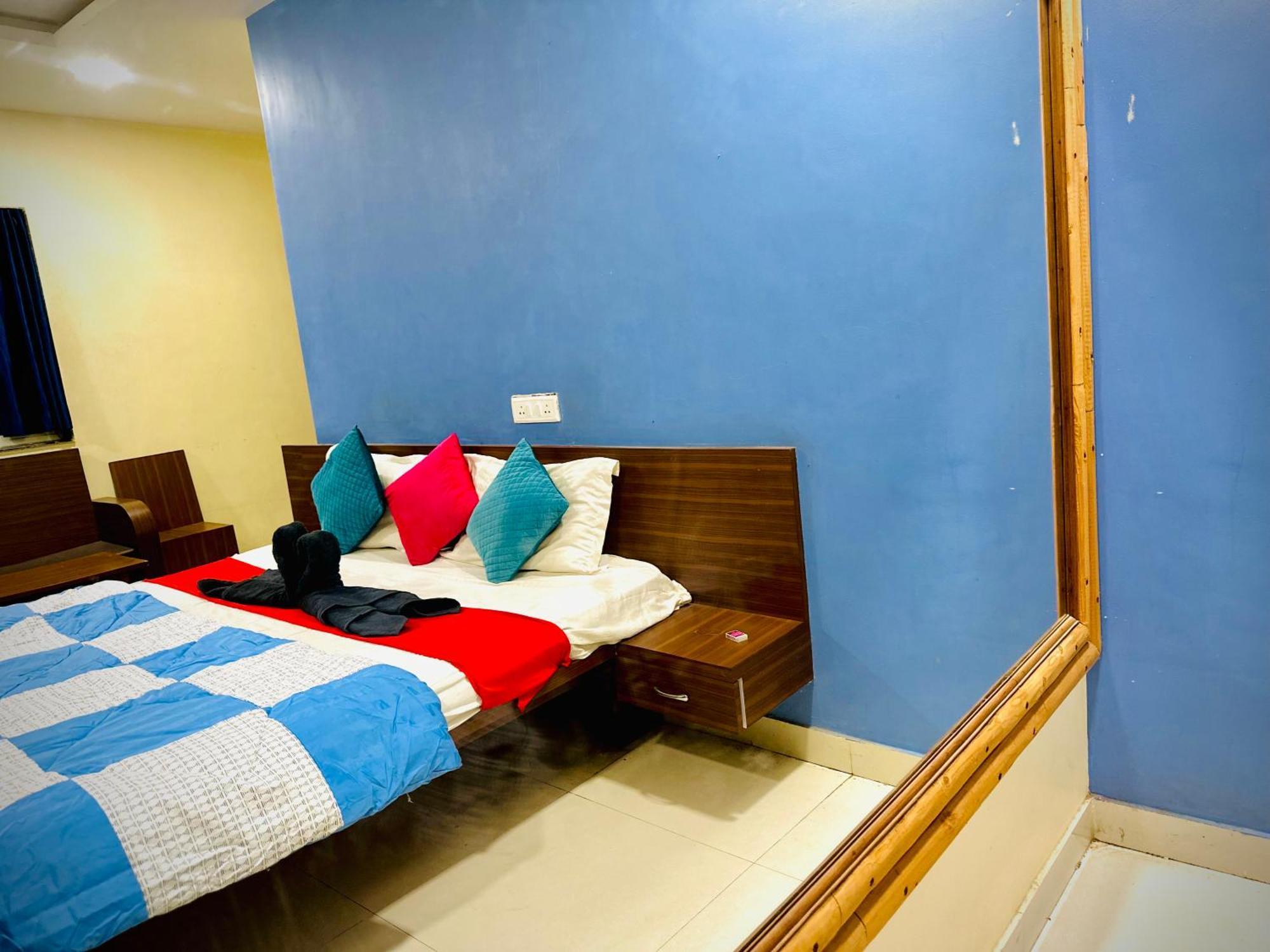 Hotel Sawai Executive Jadhavwadi Exterior photo