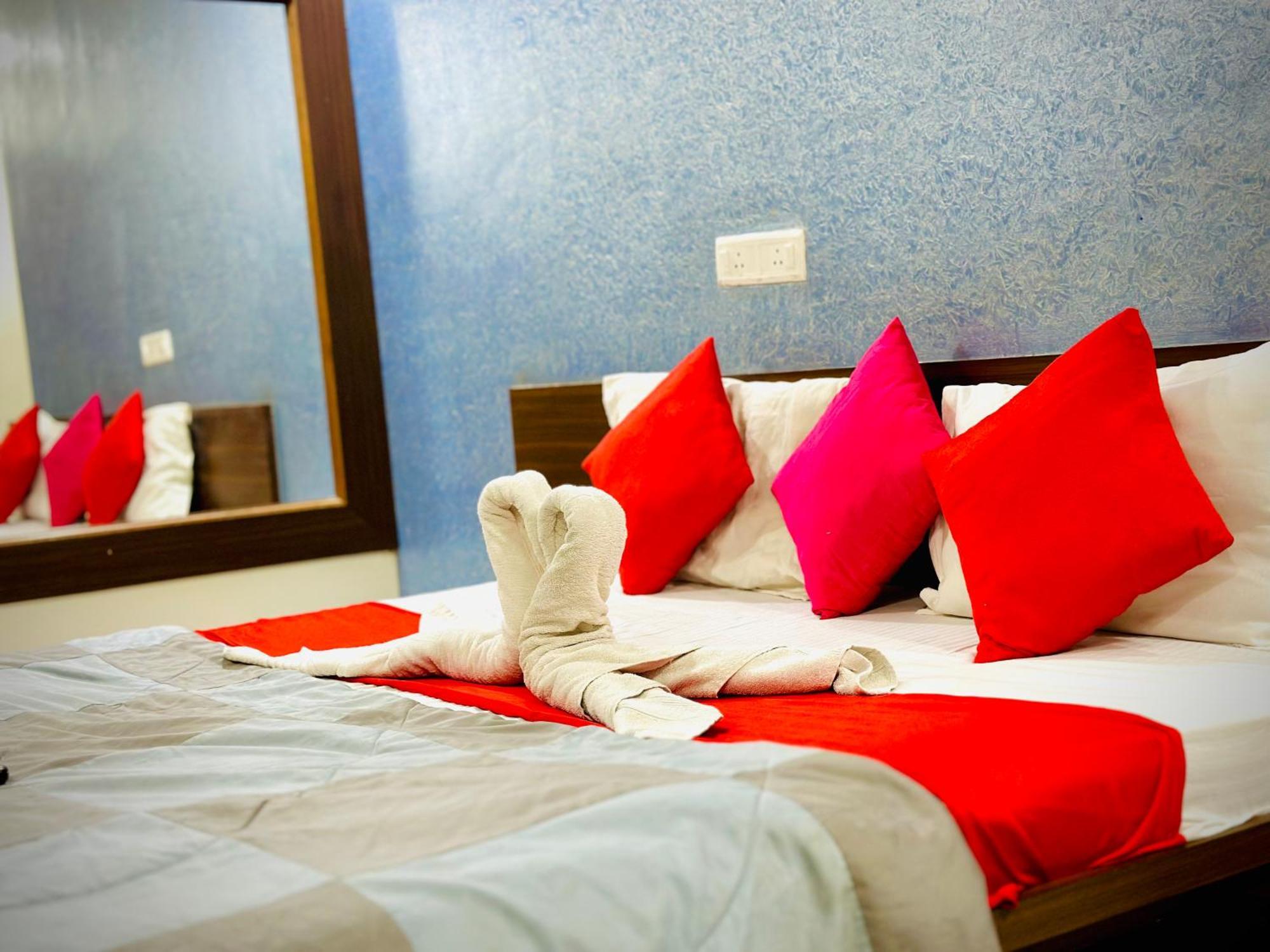 Hotel Sawai Executive Jadhavwadi Exterior photo