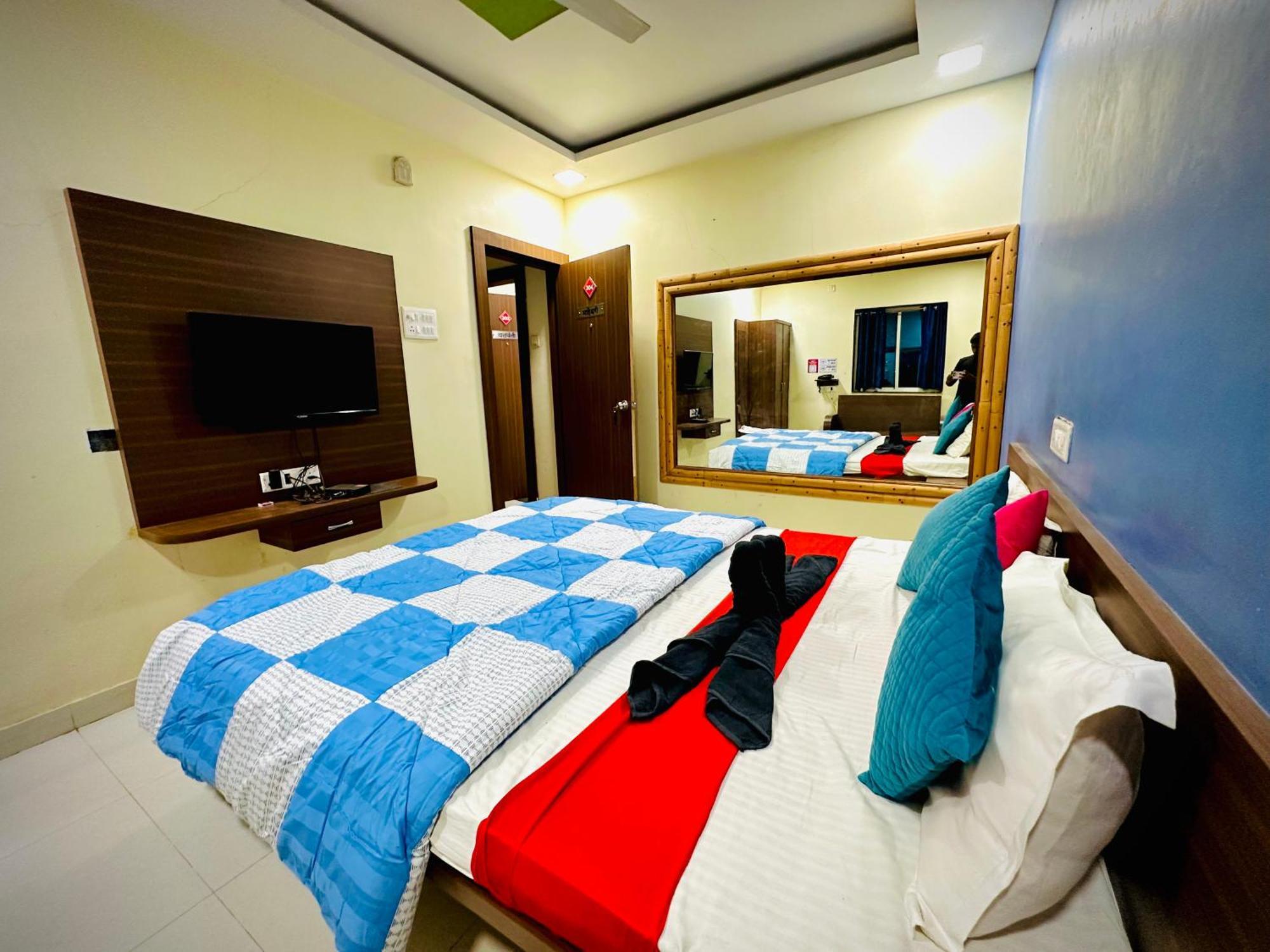 Hotel Sawai Executive Jadhavwadi Exterior photo