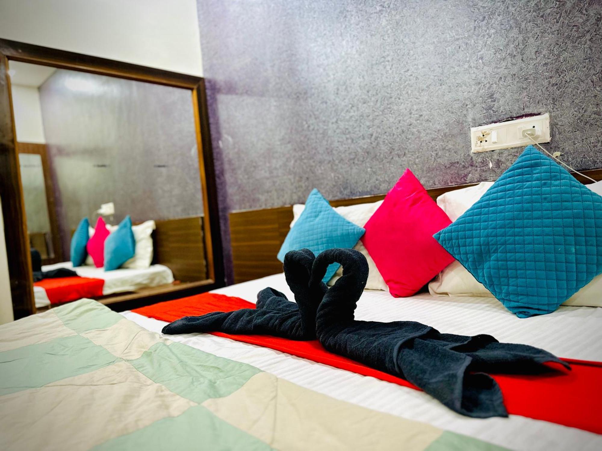 Hotel Sawai Executive Jadhavwadi Exterior photo
